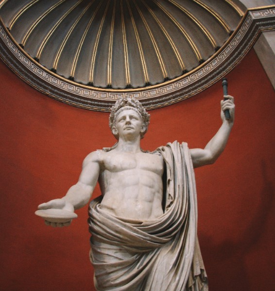 A picture of a Roman Emperors statue courtesy of Unsplash.