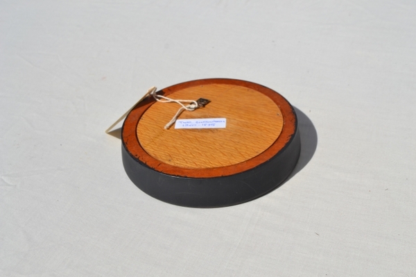 'The Shrimpers' Prattware Pot Lid