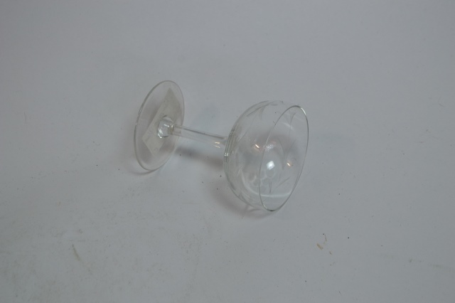 Explore our wide array of champagne glasses. Perfect for parties or a quiet evening in. Find the right fit for you and order today! Don't let the celebration wait.