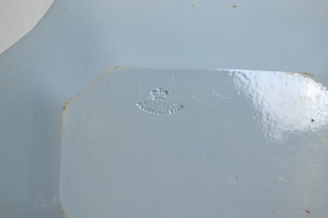 Discover our range of authentic James and Ralph Clews' Staffordshire plates [1818 - 1834] today. Each item boasts intricate details. Shop now to add a touch of history to your home.