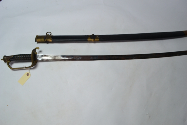 Discover our collection of high quality, authentic reproduction French cavalry sabres. Buy now to add historical elegance to your collection. Don't miss out!