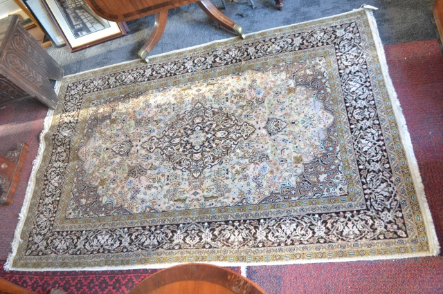 Discover our range of handmade Cashan rugs, perfect for giving your space a unique touch. Explore the intricate 188cm x 125cm design today and sprinkle aesthetics at your home!