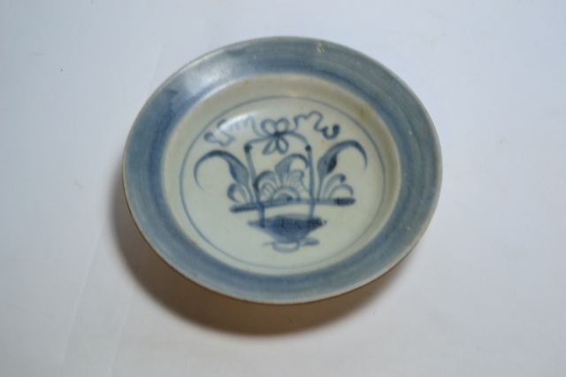 Tek Sing Pottery Plate