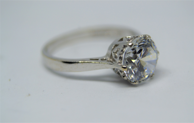 A 14 ct White Gold With CZ Ring.