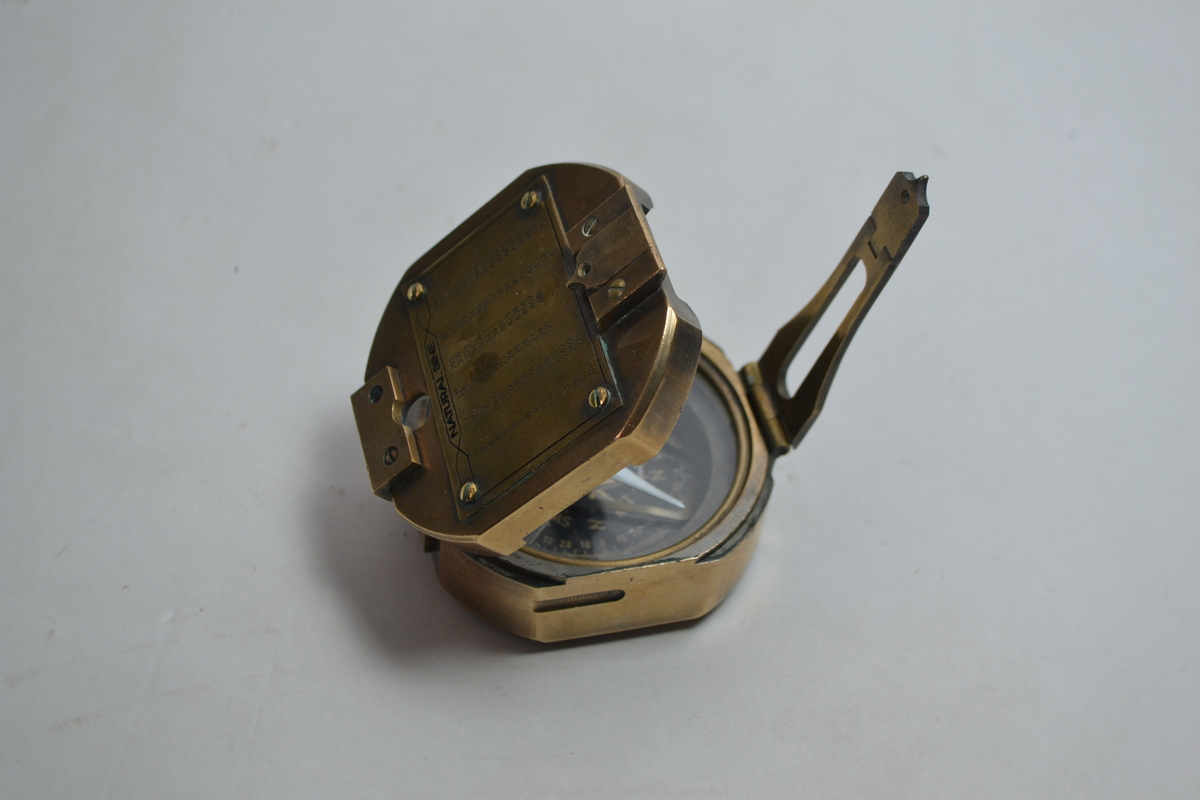 Mid 20th C. Possible Stanley London Maritime Campass