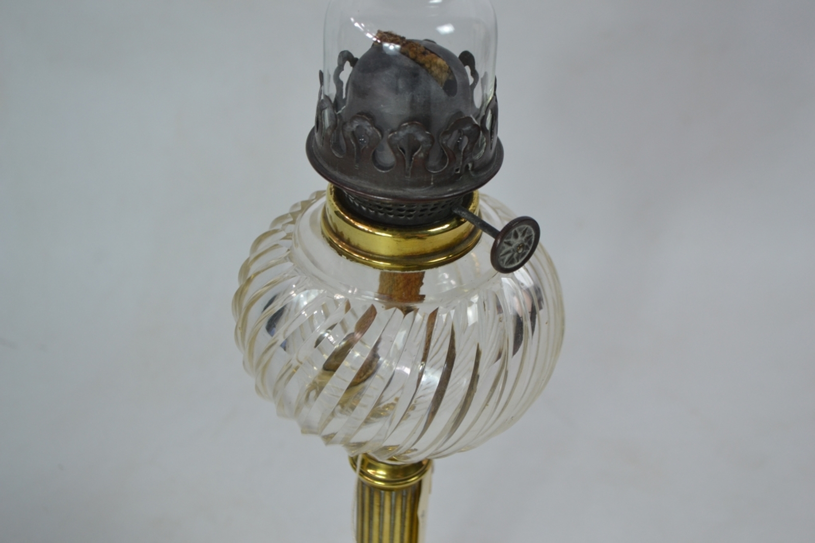 Explore our collection of 19th century French brass oil lamps. Buy now and add a classic touch to your home with our exquisite lamp. Height 59cm.