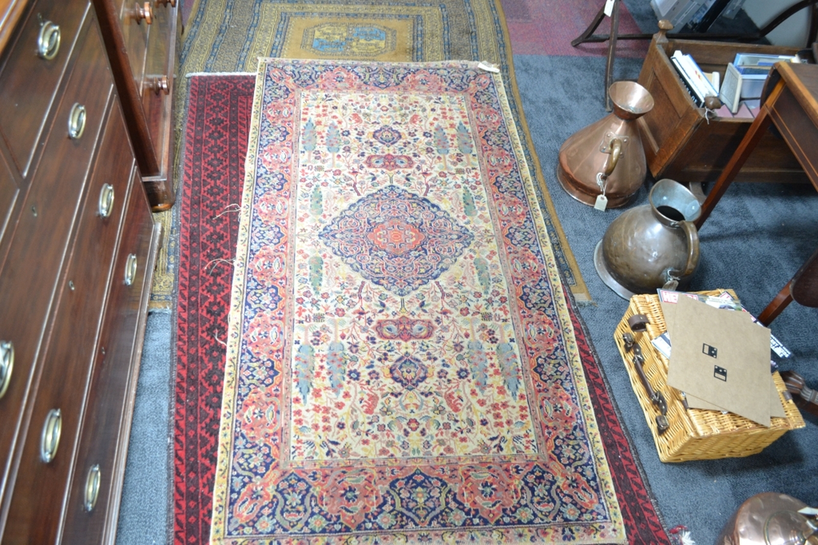 Discover our range of Saruk style Middle Eastern rugs! Measuring 183x94cms to perfectly fit your space. Shop now and transform your home decor into a cozy oasis!