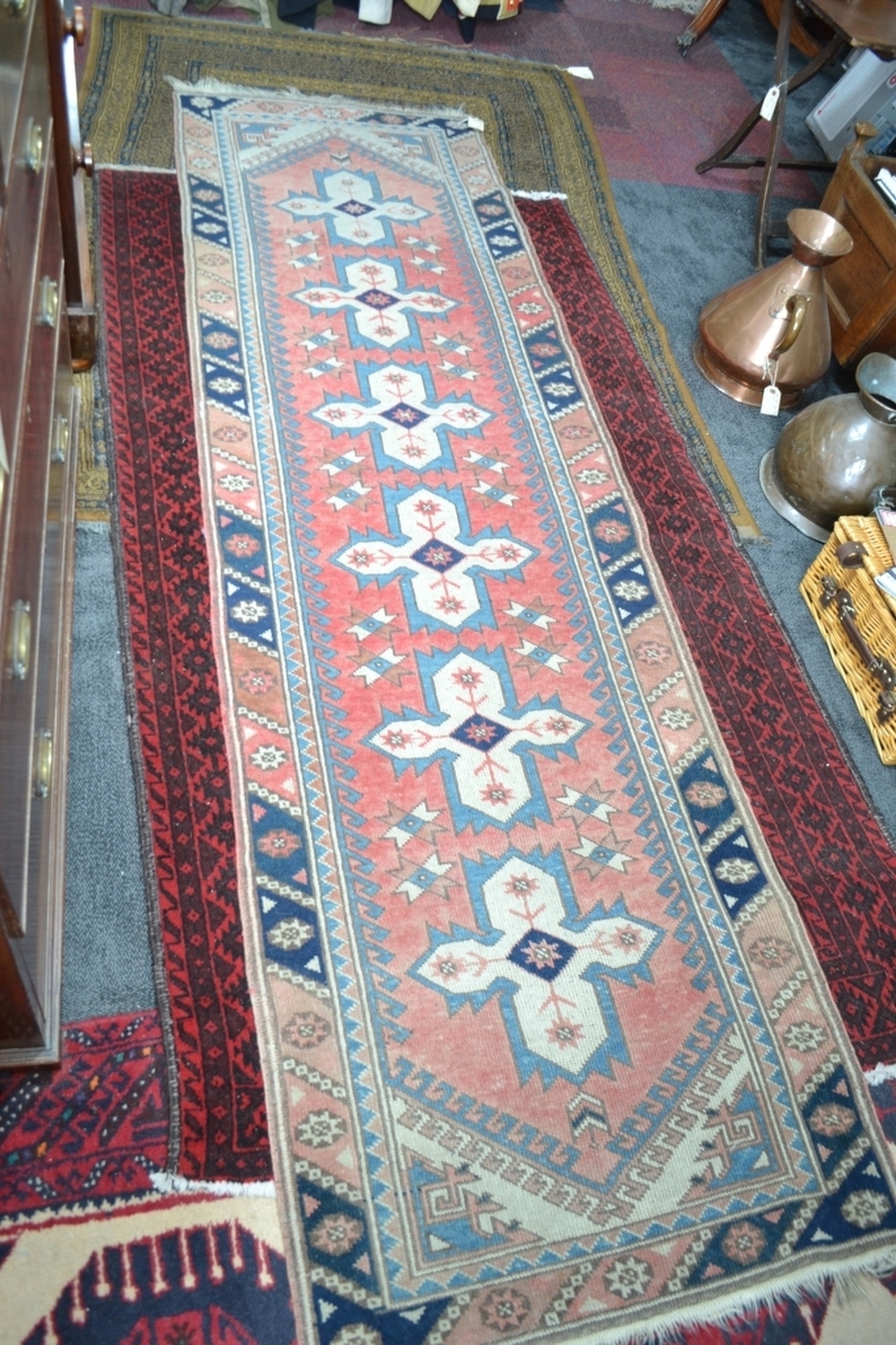 Discover our hand-woven Turkish runner from Dosemealti, perfectly sized 79x268cms. Shop now for a touch of authentic elegance in your home.