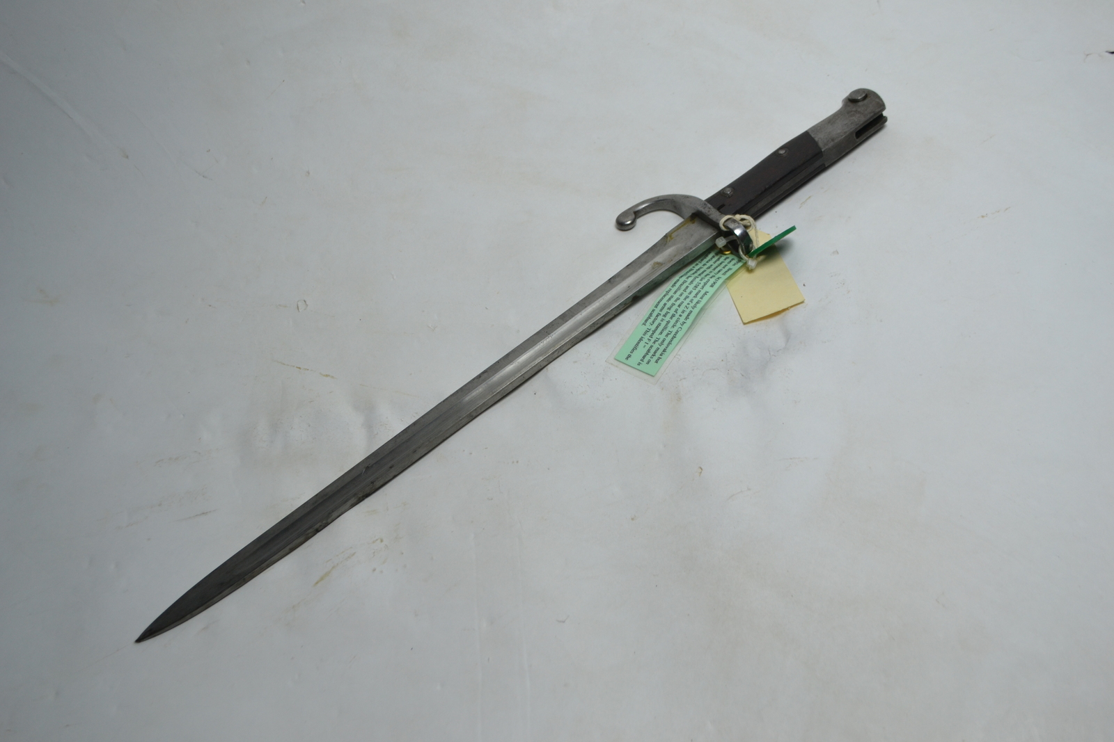 Discover our range of Brazilian 1908 bayonets, crafted in Czechoslovakia with attachable leather scabbards from Fabrica De Itajuba. Explore now for unique serial numbered pieces.