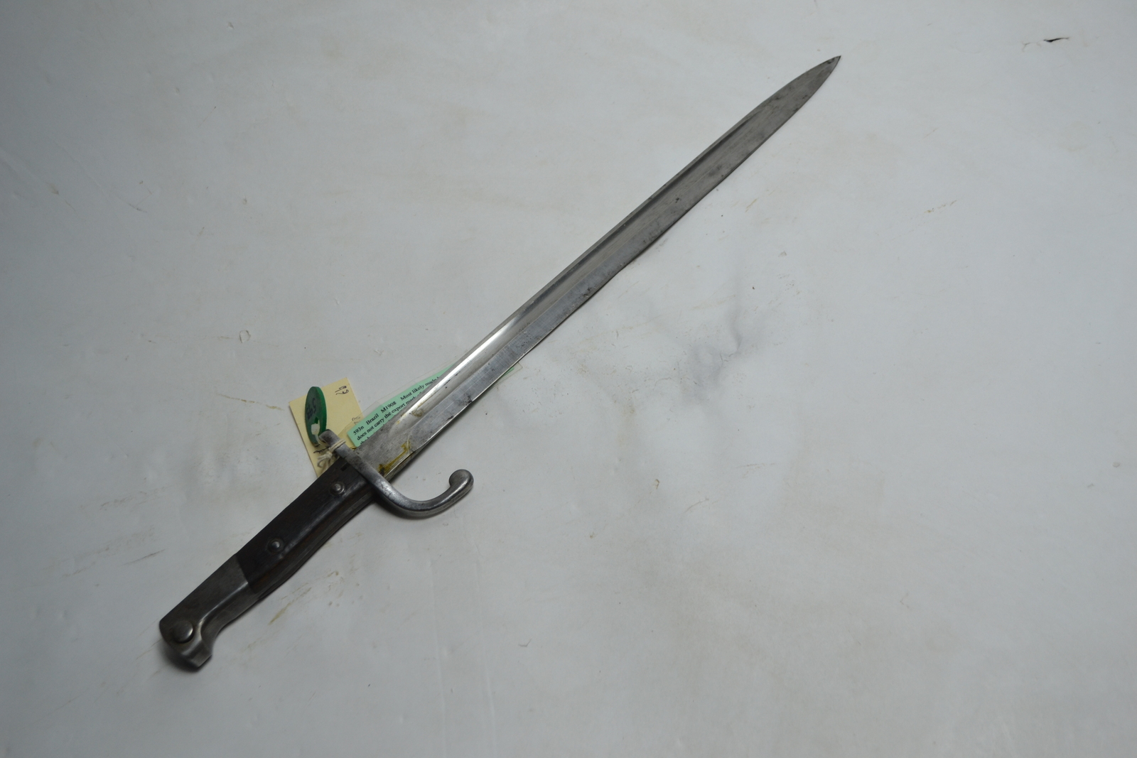 Discover our range of Brazilian 1908 bayonets, crafted in Czechoslovakia with attachable leather scabbards from Fabrica De Itajuba. Explore now for unique serial numbered pieces.