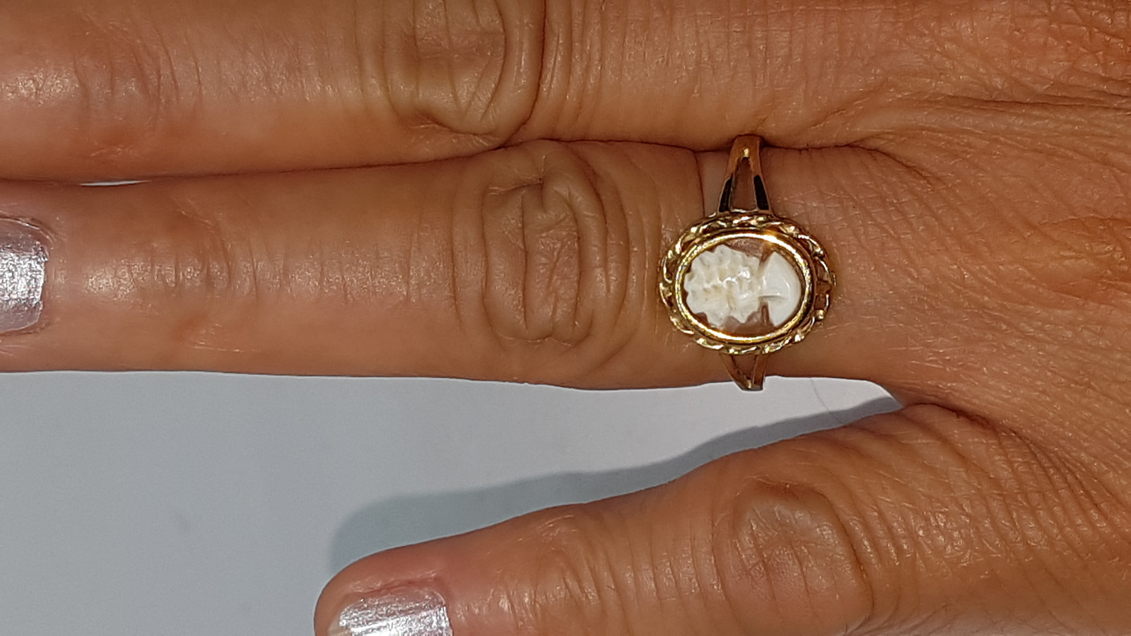 9ct Gold With Cameo Ring
