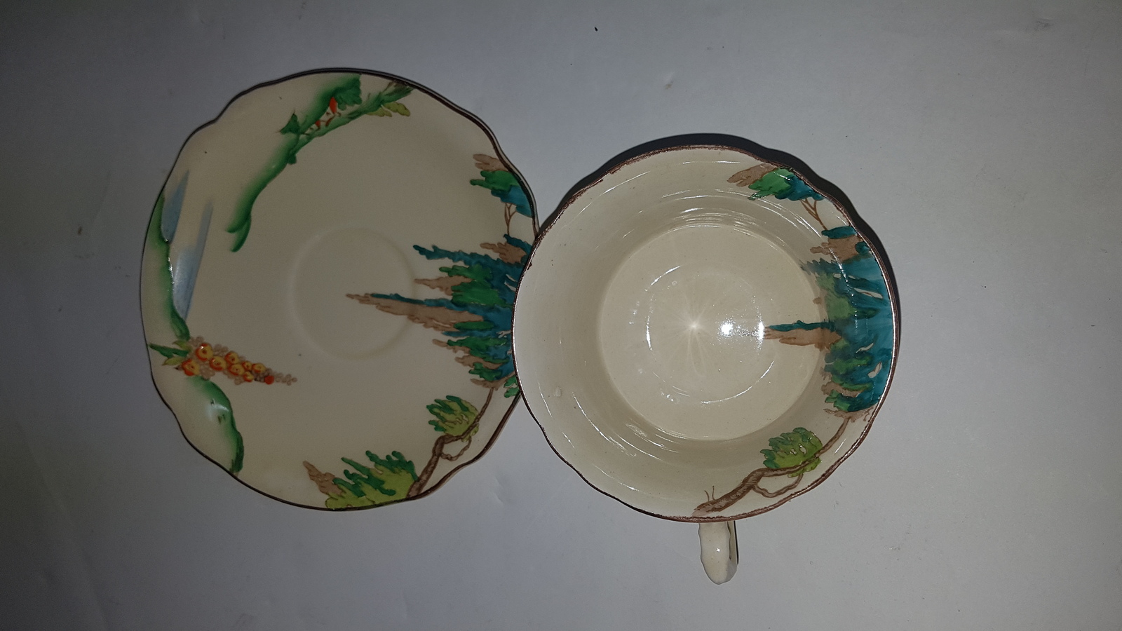 An Early Set Of Duo Tea Cup Designed By Clarice Cliff