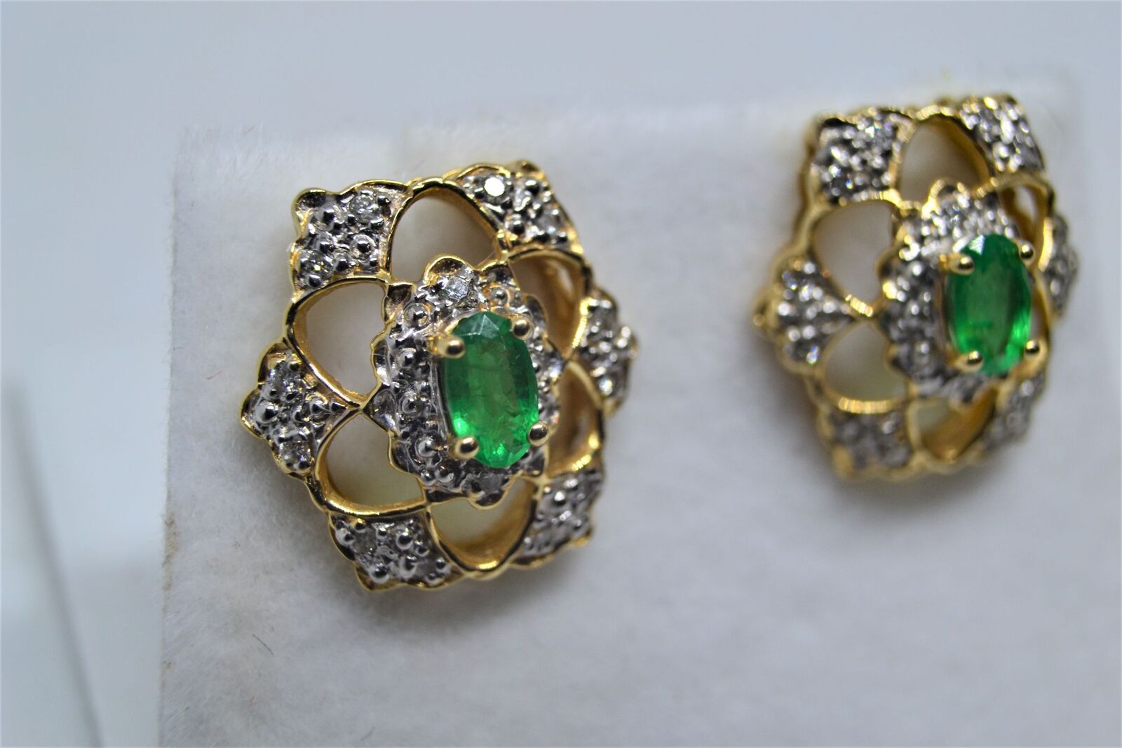 14ct Gold & Emerald Lace Earrings