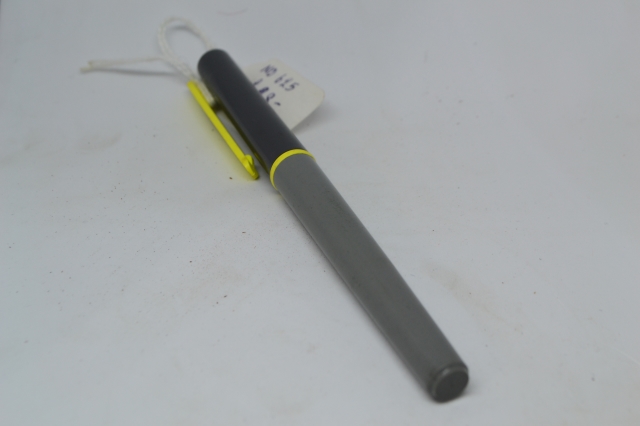 Discover our collection of classic Waterman fountain pens. Built with timeless design and impeccable precision. Shop now to add elegance to your writing!