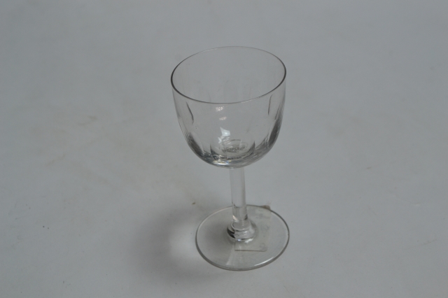 Explore our collection of premium Victorian wine glasses. Handcrafted, unique designs, perfect for your table. Shop now and elevate your dining experience!