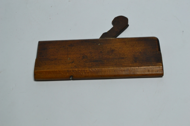 Upgrade your woodworking skills with our top quality Edging Plane. Reliable, precise and built to last. Visit now & explore our extensive range today!