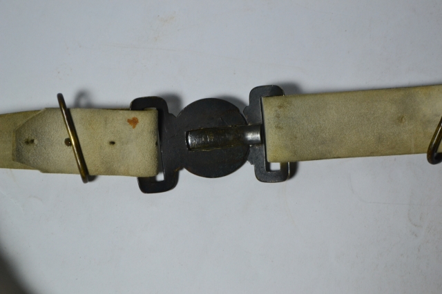 Discover our Infantry Volunteers O/R Buff Leather Belts! Made with high-quality materials, they combine comfort and style. Order your bespoke belt now for a stylish upgrade.