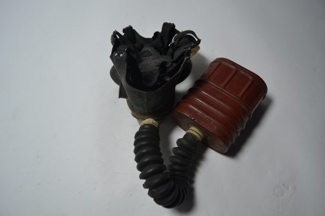 WW2 British General Service Gas Mask, Dated 1941